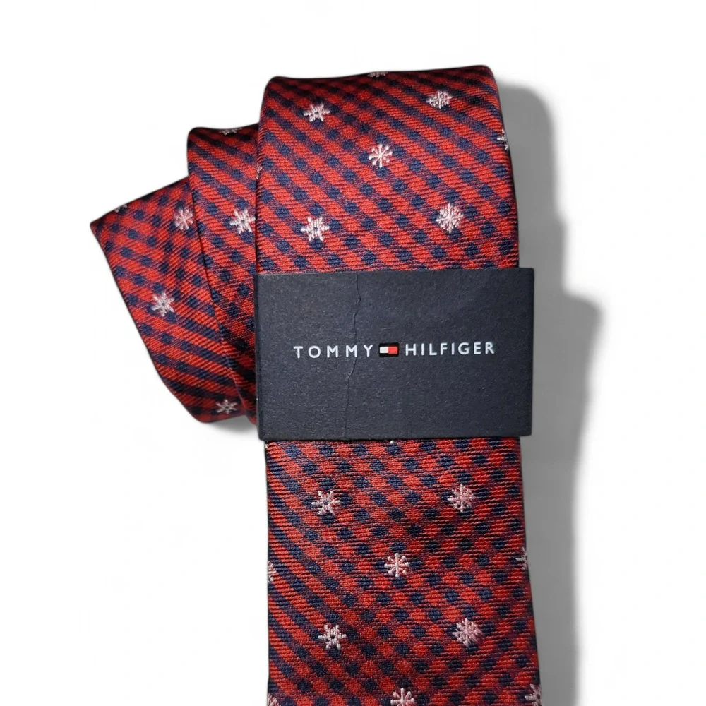 NWT TOMMY‎ HILFIGER Let it Snow Embroidered Christmas Holiday Red Check Boys Tie